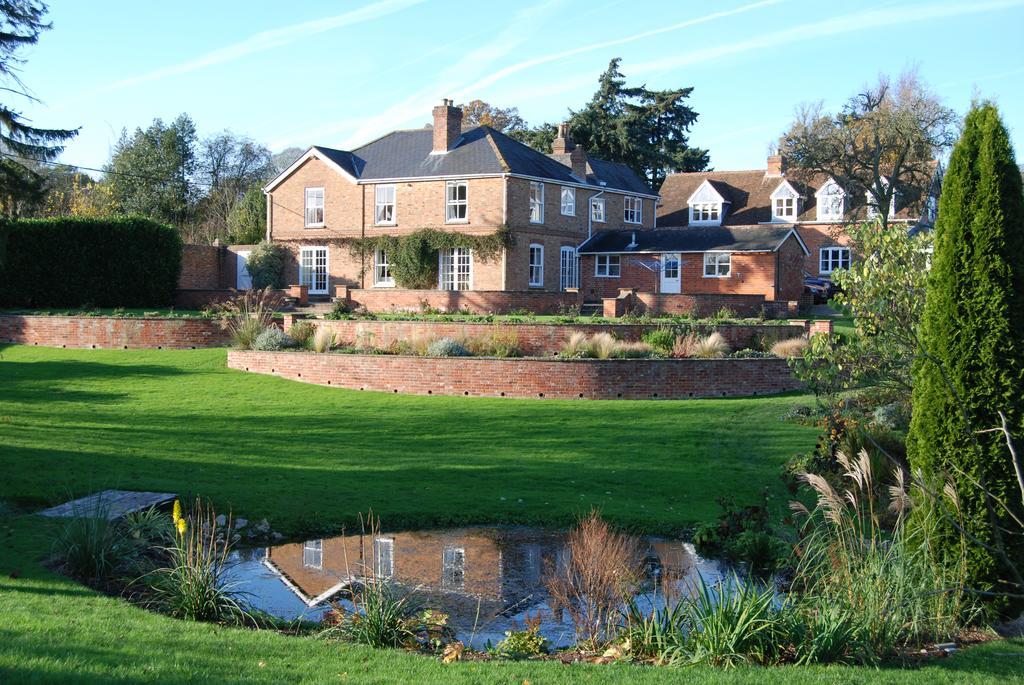 Rookwood Farmhouse B&B Newbury  Bagian luar foto