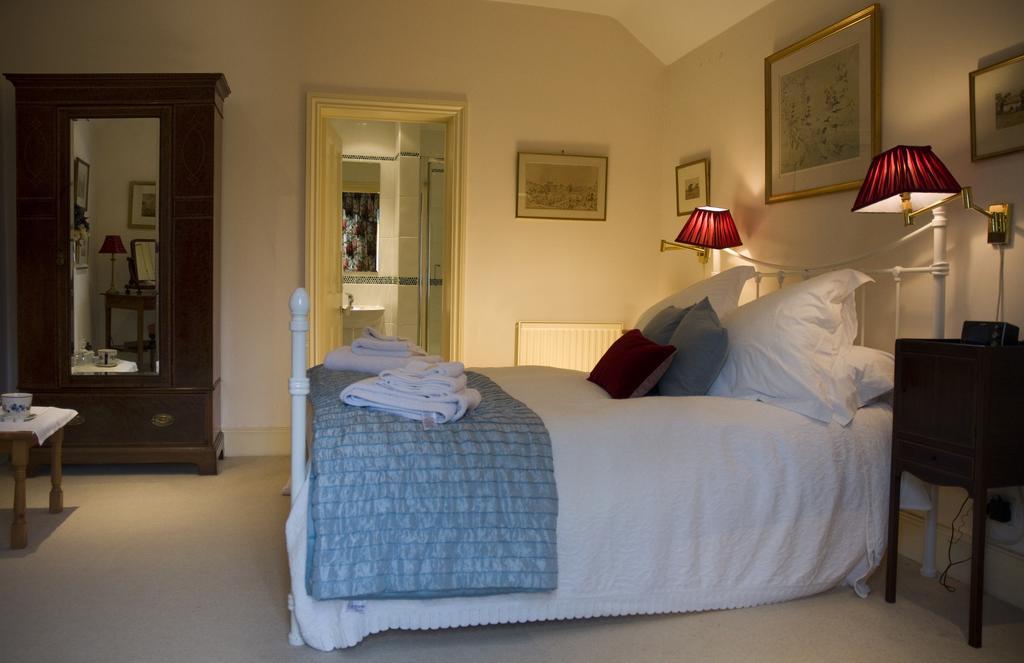 Rookwood Farmhouse B&B Newbury  Bagian luar foto