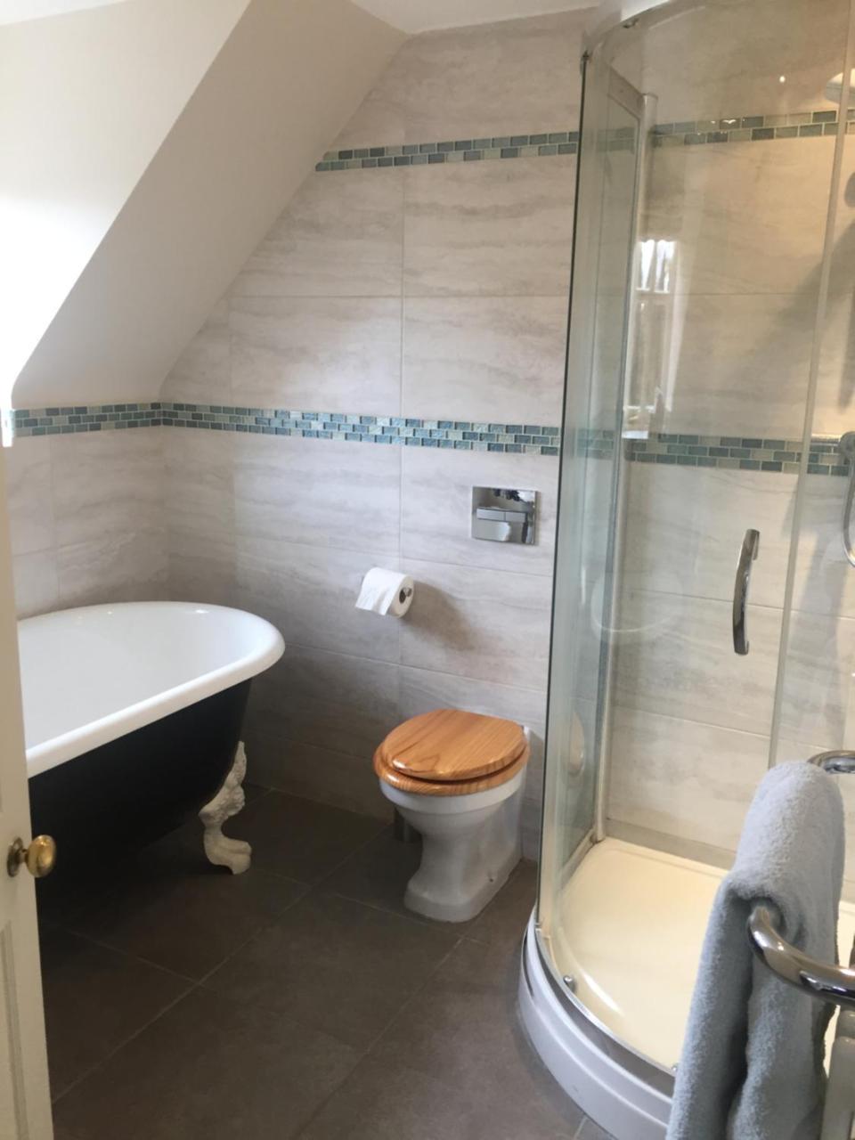 Rookwood Farmhouse B&B Newbury  Bagian luar foto