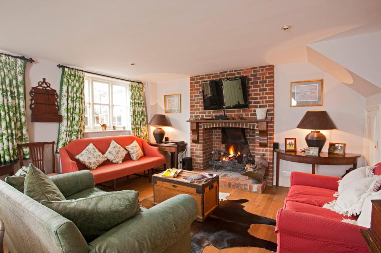Rookwood Farmhouse B&B Newbury  Bagian luar foto